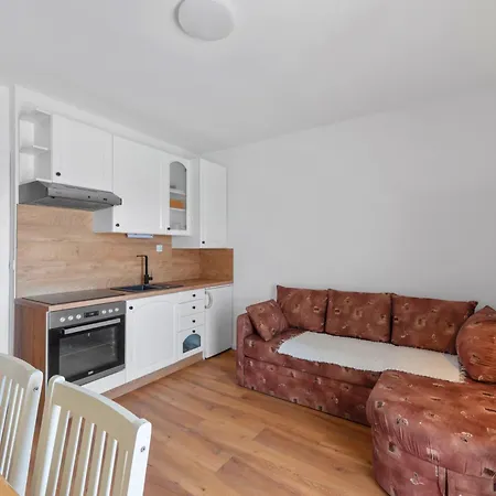 Ineta Apartmán *