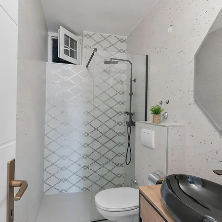 Ineta Apartmán