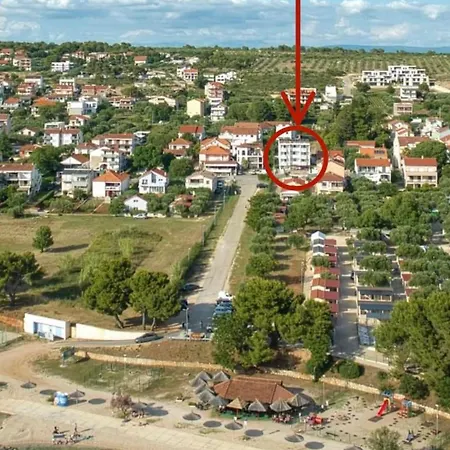Ineta *