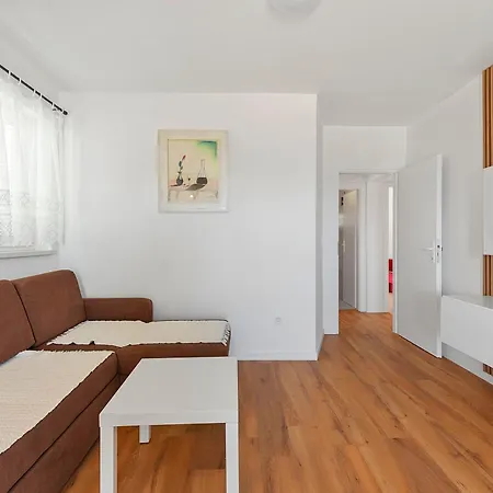 Ineta * Sveti Filip i Jakov