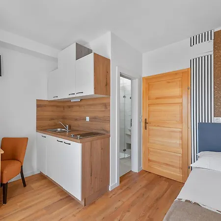 Ineta * Sveti Filip i Jakov