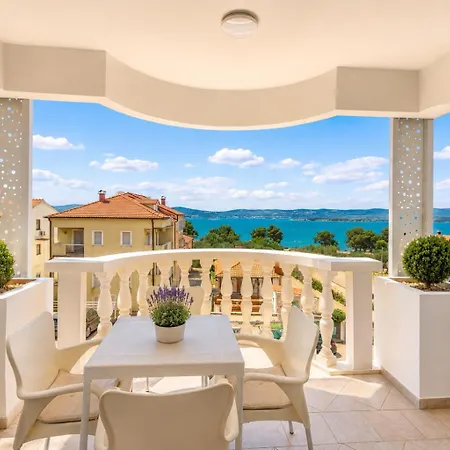 Apartman Ineta Sveti Filip i Jakov