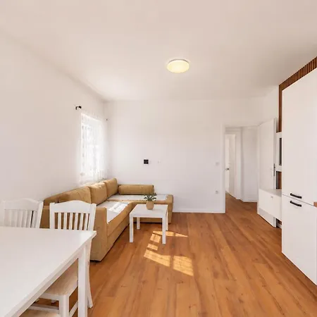 Ineta Apartamento Sveti Filip i Jakov