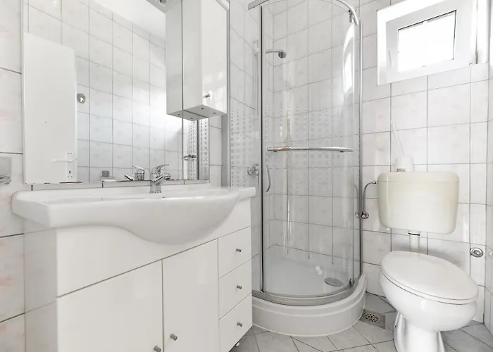 Ineta Sveti Filip i Jakov