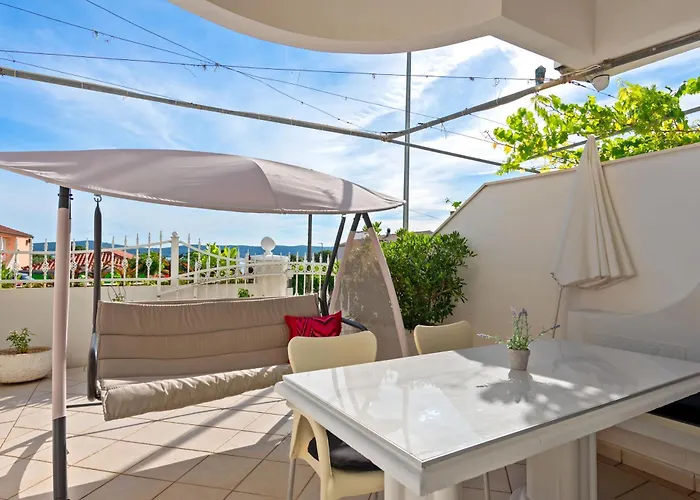 Ineta Sveti Filip i Jakov