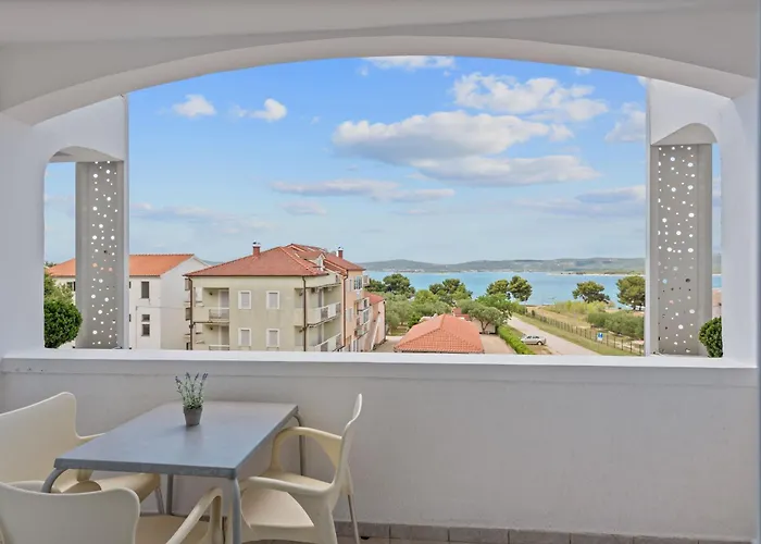 Ineta * Sveti Filip i Jakov